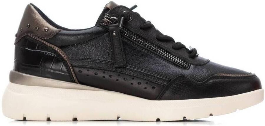 Carmela 162430 Trainer ZWART