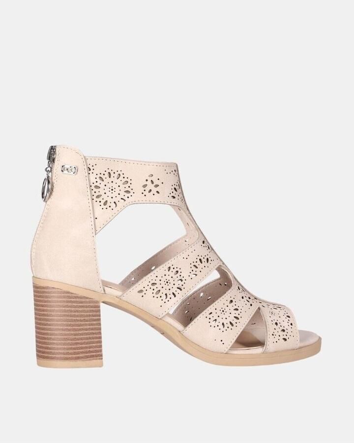 Chika 10 Sandalen met hakken ROSALINDA 07