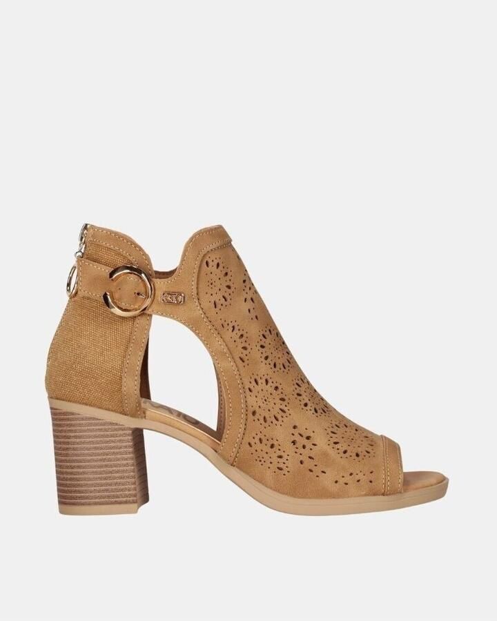 Chika 10 Sandalen met hakken ROSALINDA 08