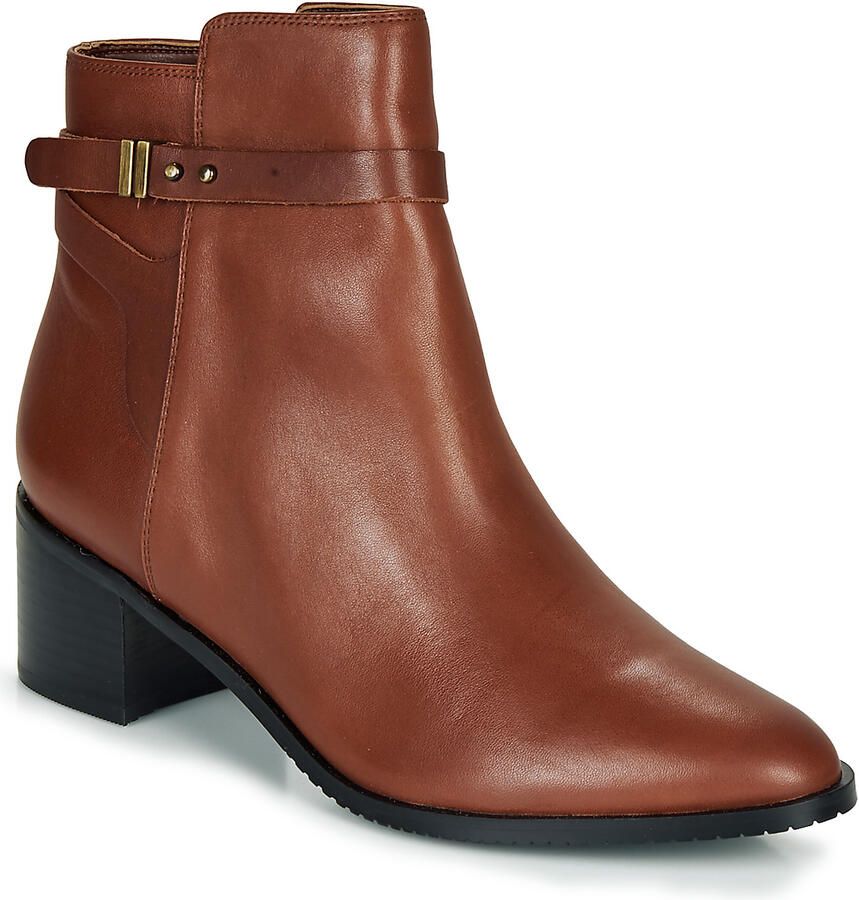 Clarks Enkellaarzen Poise Freya