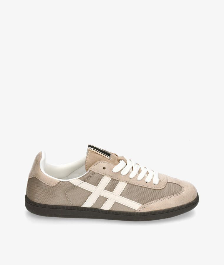 Corina Sneakers M5520