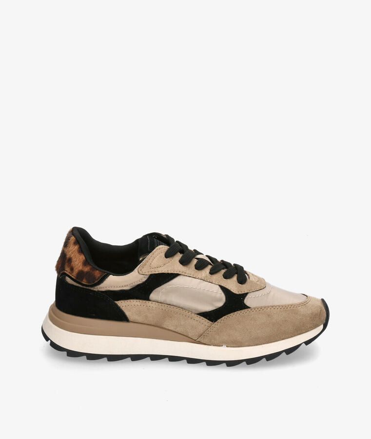 Corina Sneakers M5550