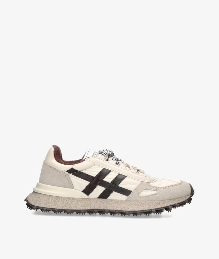 Corina Sneakers M6525