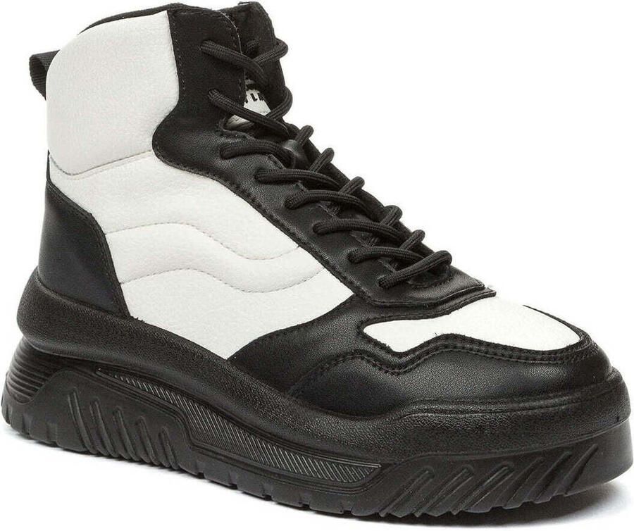 Crosby Hoge Sneakers