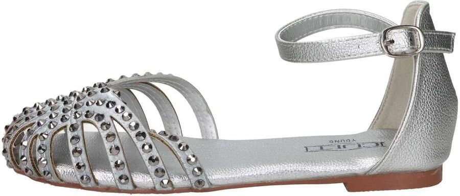 Cult Lage Sneakers T-560