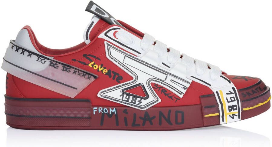 Dolce & Gabbana Rode herensneaker comfortabel en veelzijdig Rode herensneaker comfortabel en veelzijdig
