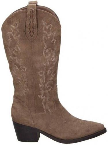 D'angela Laarzen DRB29156