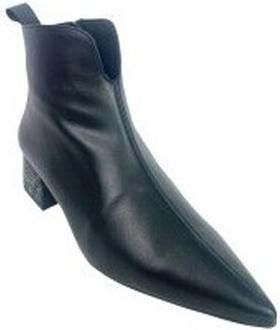 Desiree Enkellaarzen Botín señora rabat 7 negro