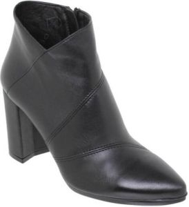 Desiree Enkellaarzen Botines urbanos by