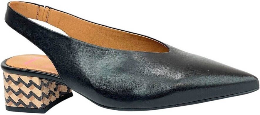 Desiree Sneakers 38761