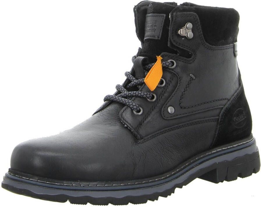 Dockers by Gerli Laarzen