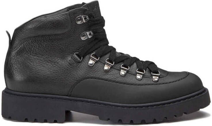 Doucal's Mocassins