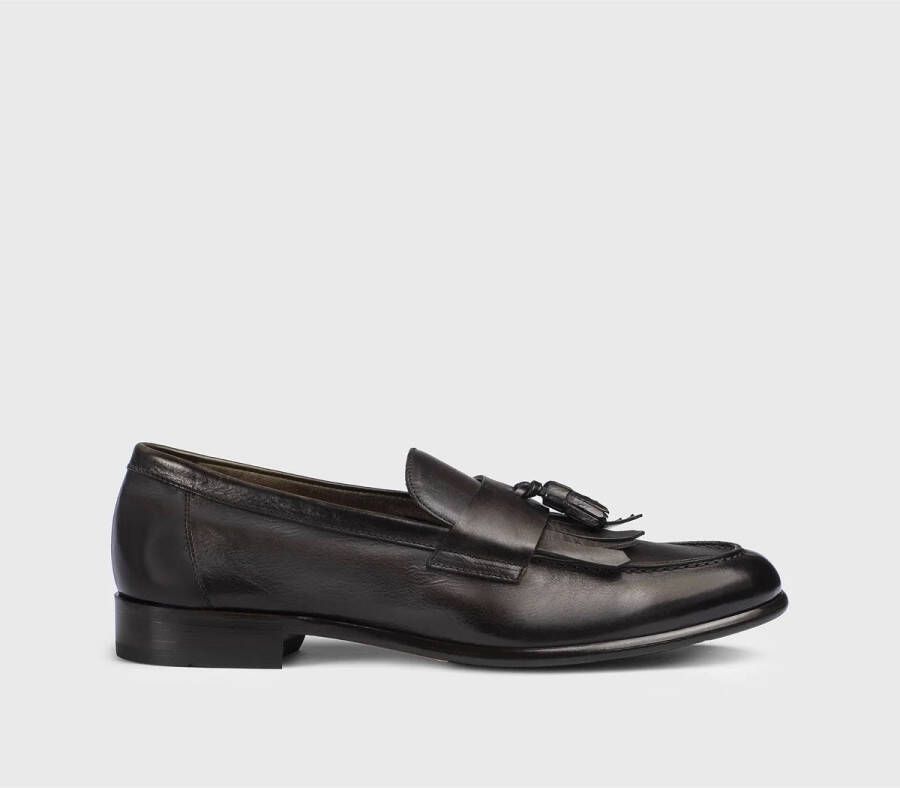 Doucal's Mocassins