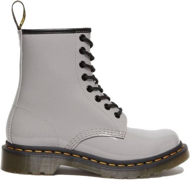 Grijze Dr. Martens schoenen online kopen? Vergelijk op Schoenen.nl