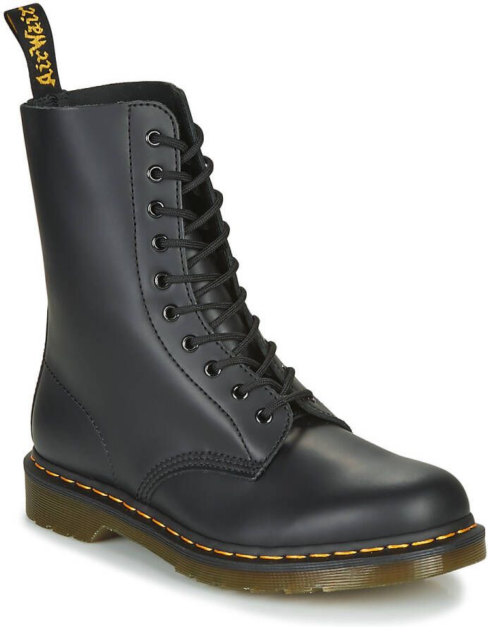 Dr. Martens Laarzen 1490 BLACK SMOOTH