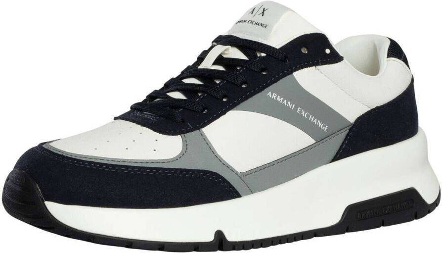 EAX Lage Sneakers Contrasterende detailtrainers