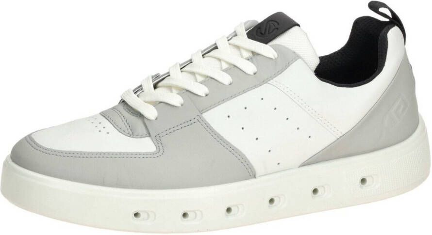 ECCO Sneakers