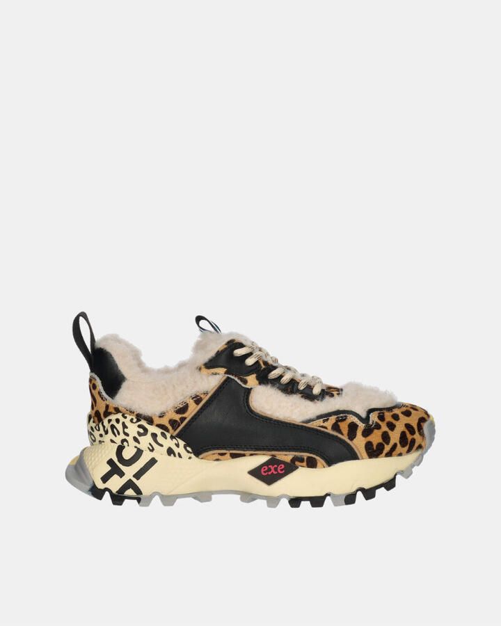 Exé Shoes Sneakers 134 31