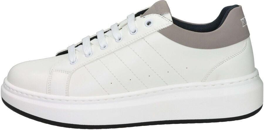 FERRE Lage Sneakers FU-191
