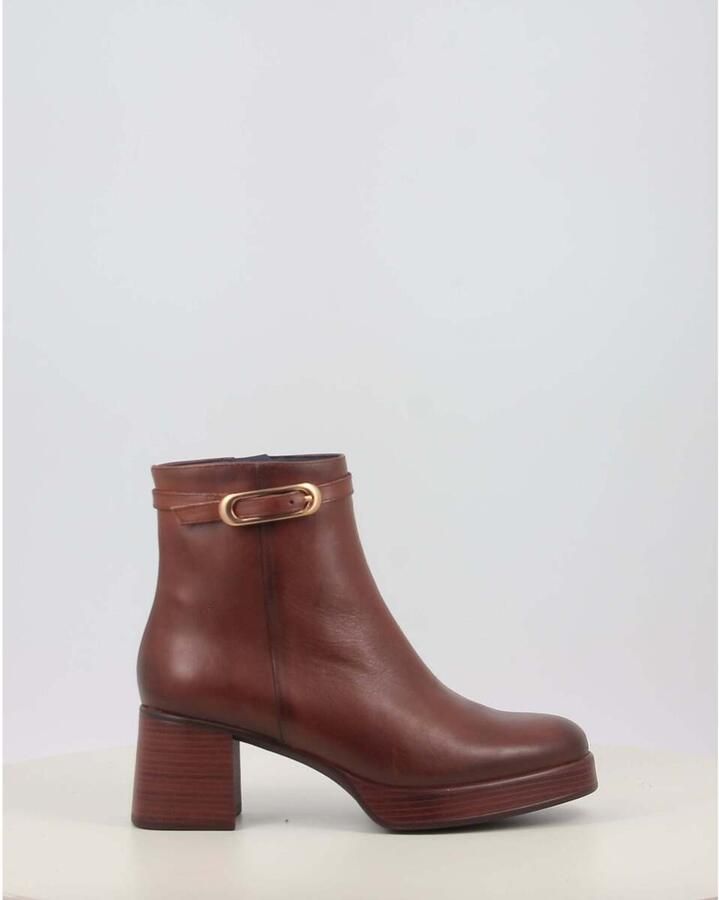DORKING BY FLUCHOS D9733 SK CRISTEL SKIMO Bruin