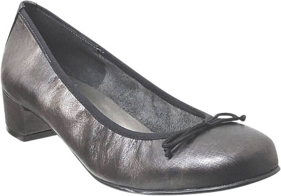 Folies Ballerina's Kitty