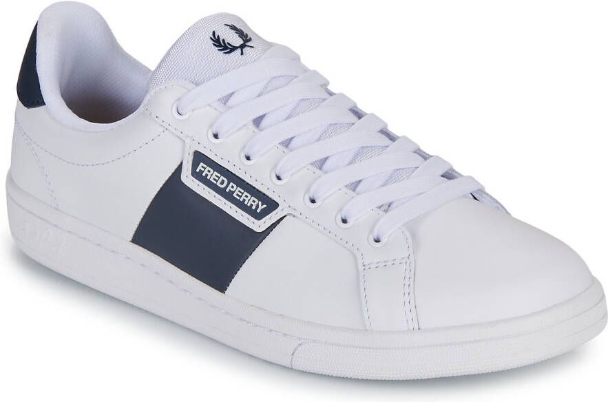 Fred Perry Lage Sneakers B721 LEATHER- BRANDED