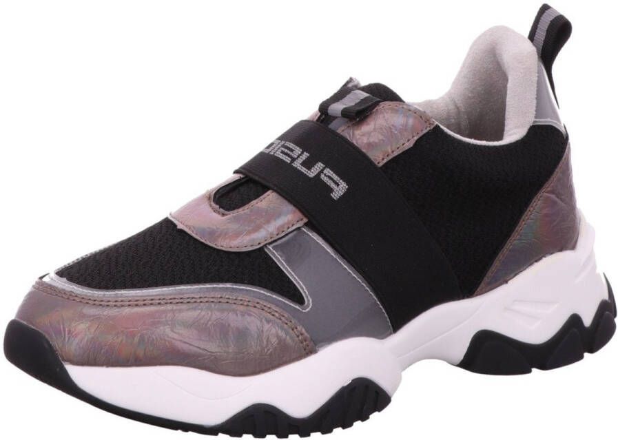 Fusion Sneakers