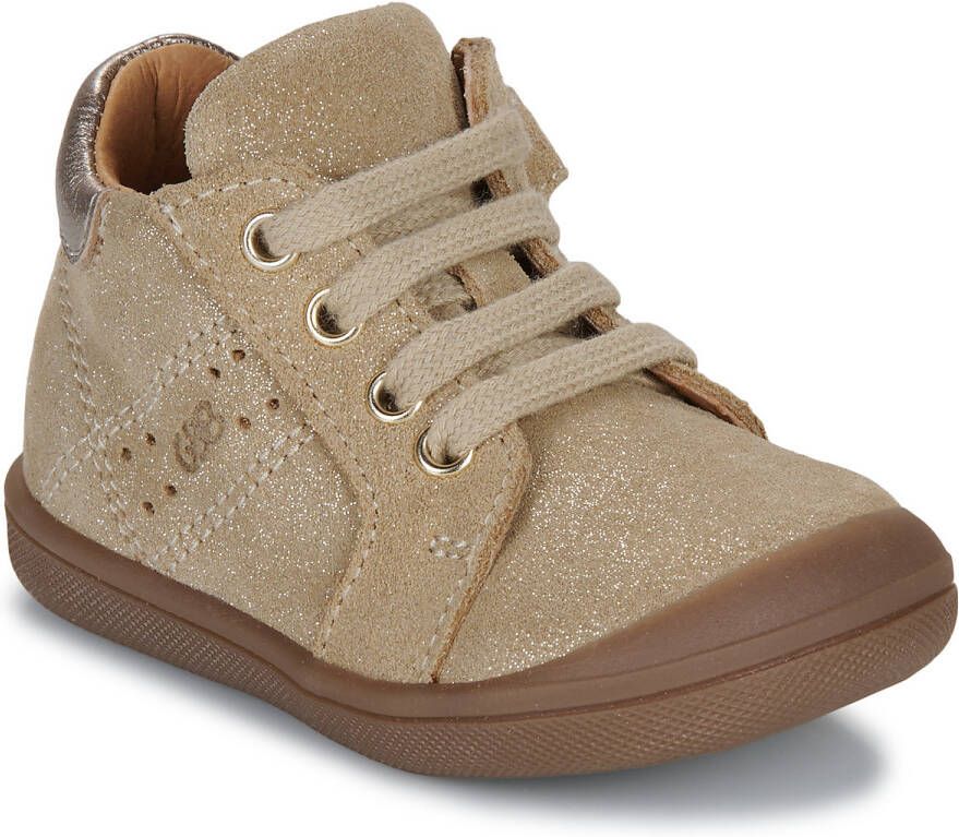 GBB Hoge Sneakers ESSENTIEL