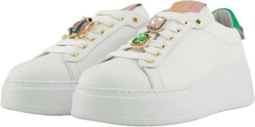 Gio + Sneakers