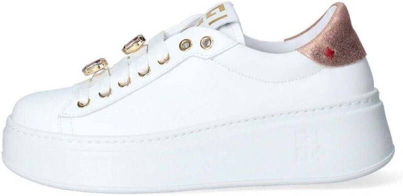 Gio + Sneakers