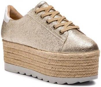 sneakers platform guess