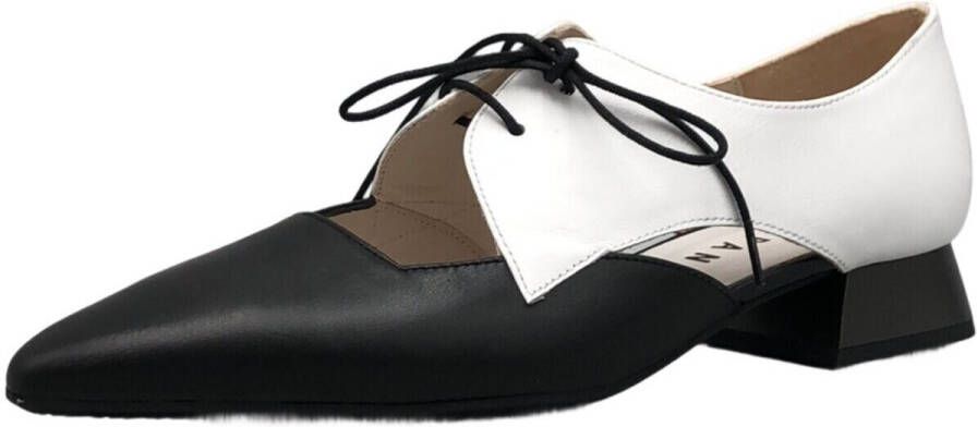 Hispanitas Pumps