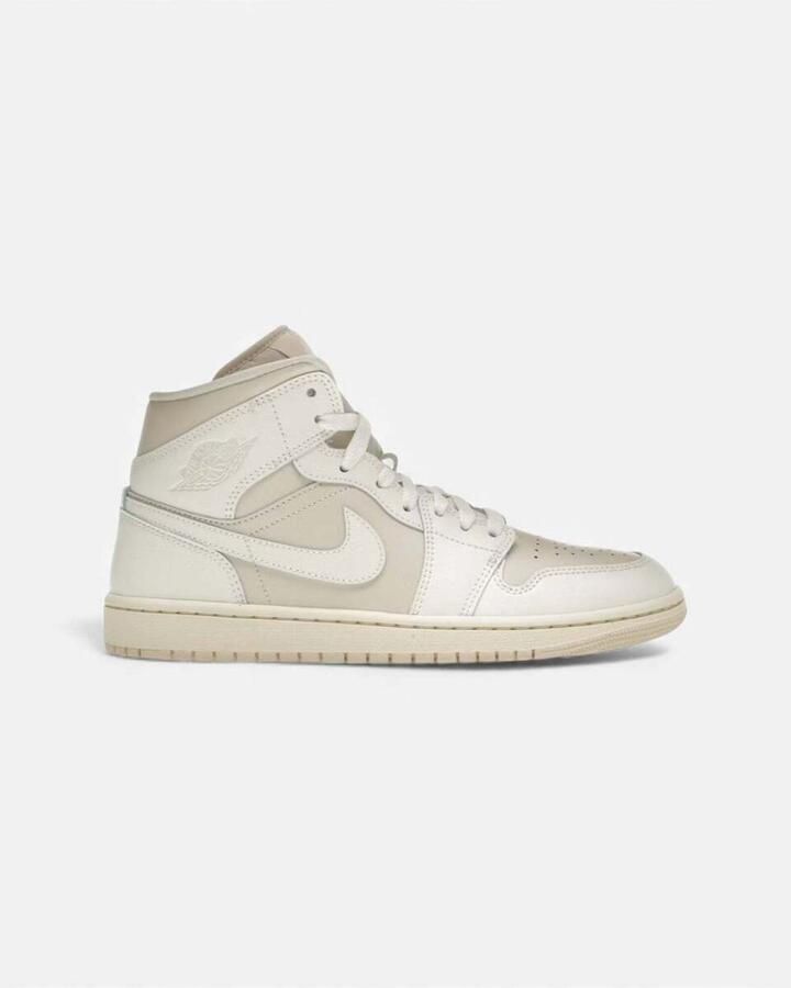 Nike Hoge Sneakers Jordan 1 Mid Legend Light Brown (Women's)