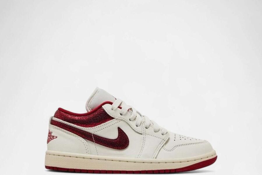 Nike Lage Sneakers Jordan 1 Low Ruby (Women's)