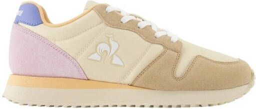 Le Coq Sportif Women's Platinium Sneakers beige