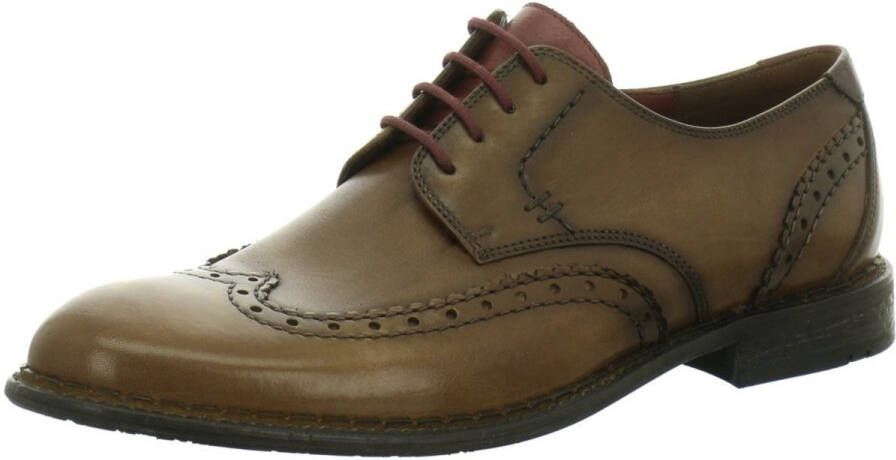 Lloyd Veterschoen 'Giles'
