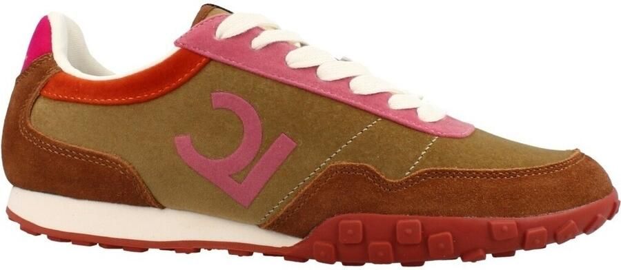 Lola Casademunt Sneakers Deportiva Combinada En Diferentes Materi