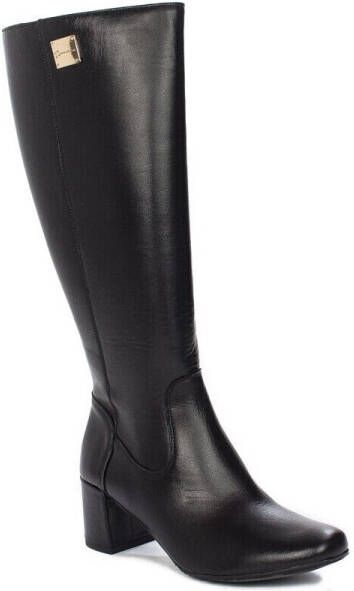 Maciejka Laarzen 0624801007