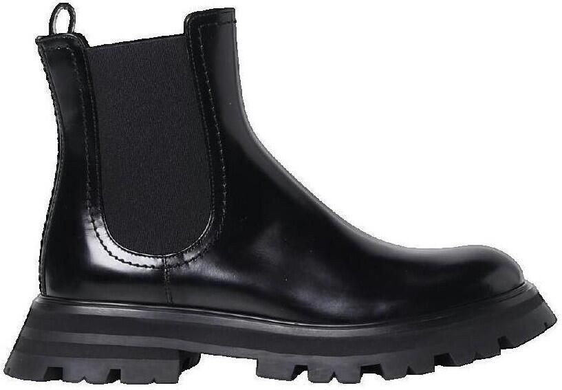 Alexander mcqueen Zwarte platte schoenen met uitlopende lug zool Black Dames - Foto 4
