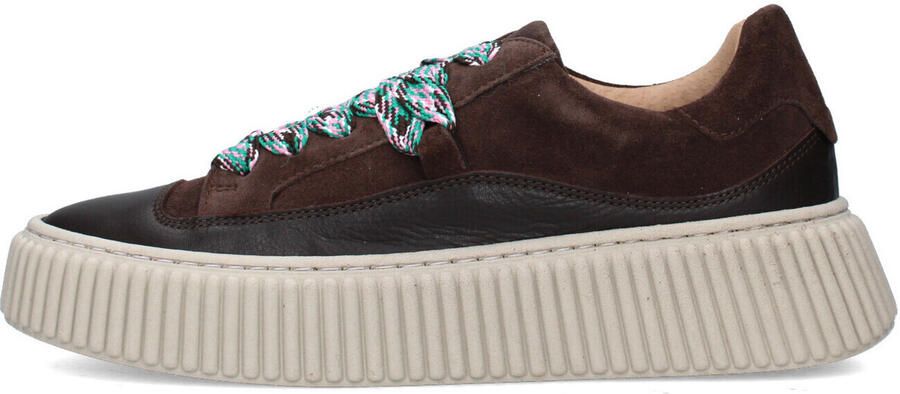 Meline Lage Sneakers 8205-C-RA