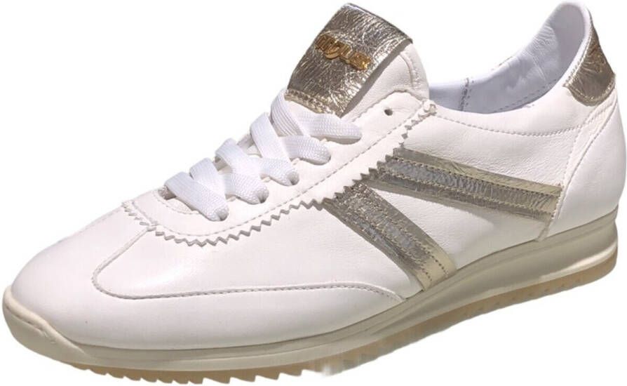 MJUS Sneakers