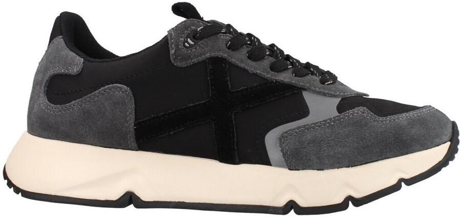 Munich Sneakers Mamba 11