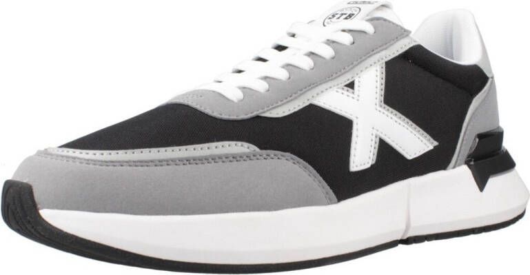 Munich Sneakers VERSUS
