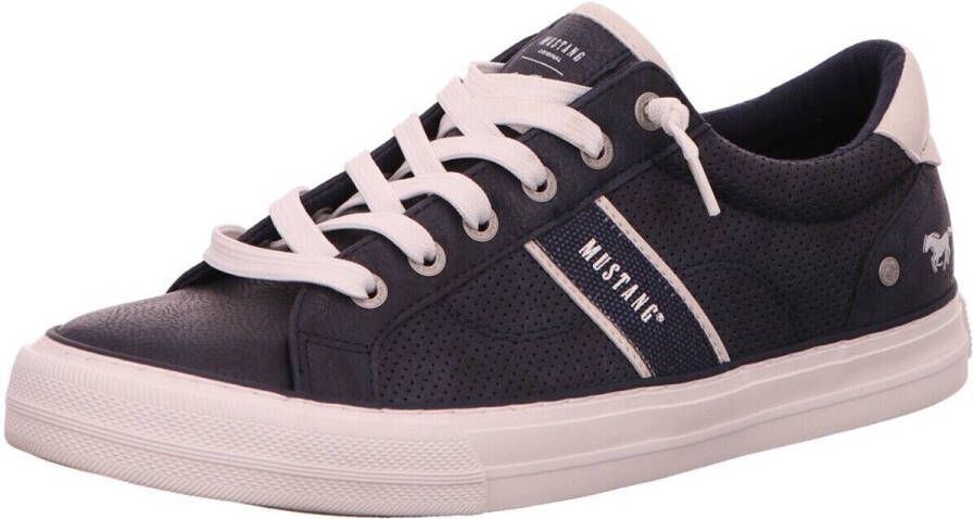 Mustang Shoes Slip-on sneakers met stijlvolle zijstrip vrijetijdsschoen lage schoen veterschoen