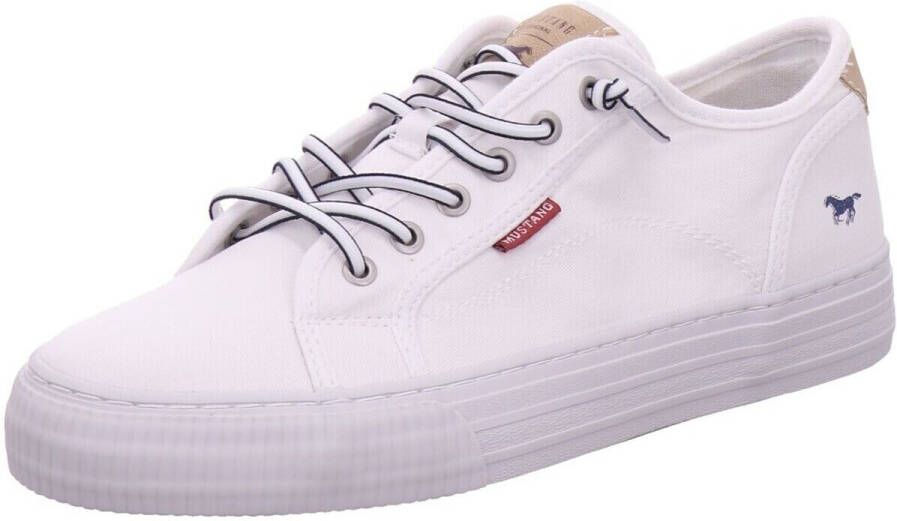 Mustang Shoes Slip-on sneakers plateau sneaker slipper vrijetijdsschoen met elastiek