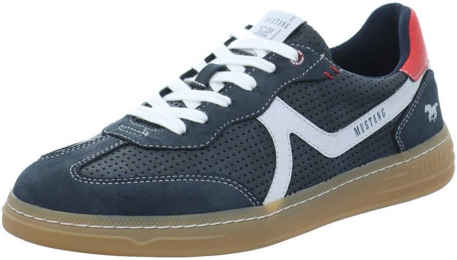Mustang Sneakers
