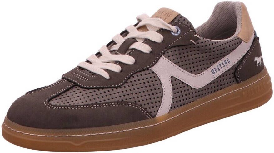 Mustang Sneakers