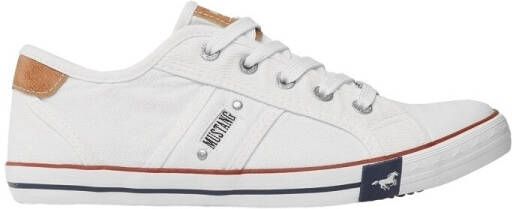 Mustang Shoes Sneakers vrijetijdsschoen lage schoen veterschoen met mustang merklabel