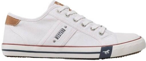 Mustang Shoes Sneakers met mustang merkembleem vrijetijdsschoen lage schoen veterschoen