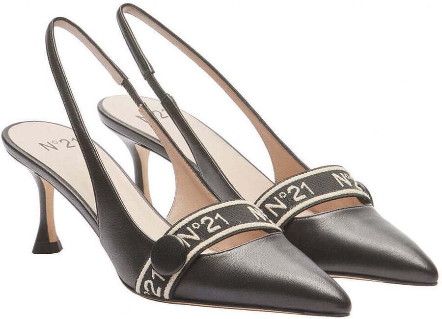 N°21 Pumps